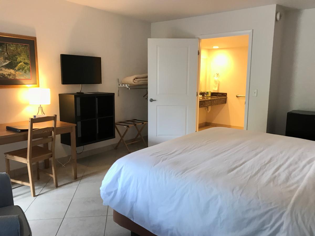 Dolphin Key Resort - קייפ קורל מראה חיצוני תמונה